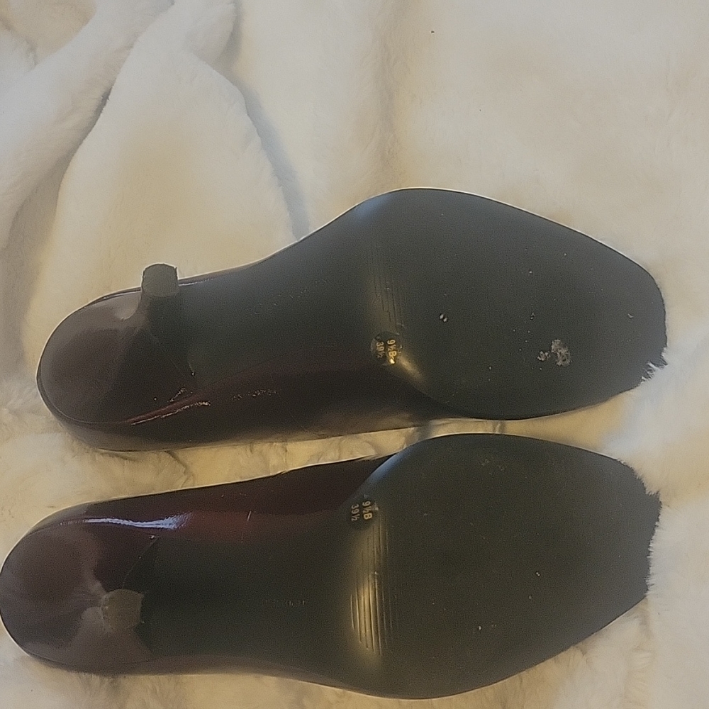 Shoes - Picture 3 of 5